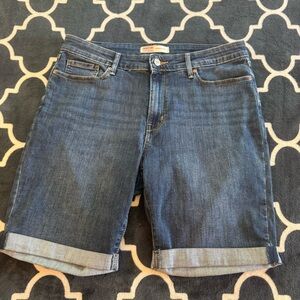 Levi’s Bermuda shorts